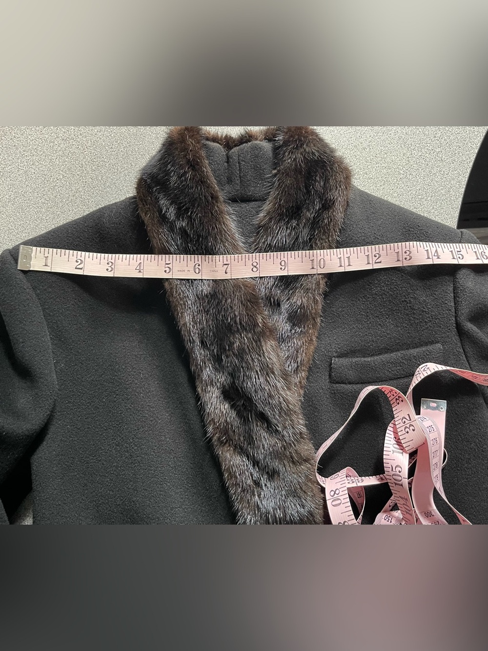 Vintage Hannah Black Wool Coat With Mink Collar - Picture 9 of 15